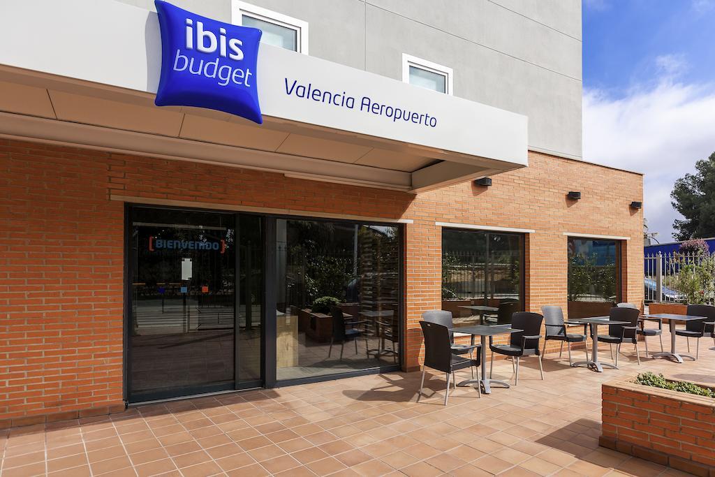 مانيسيس Ibis Budget Valencia Aeropuerto المظهر الخارجي الصورة